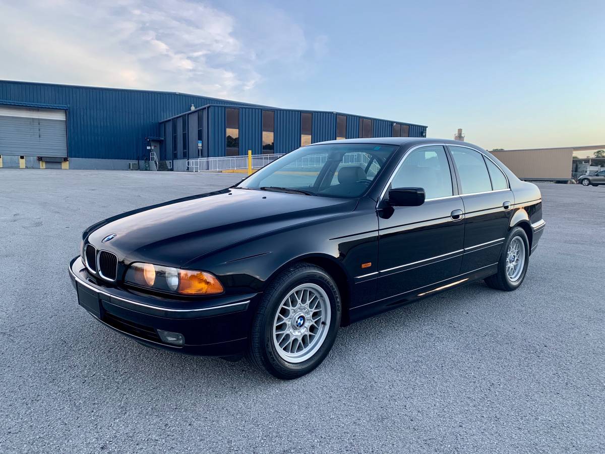 1999 Bmw 528i Sedan With Manual Transmission Klipnik