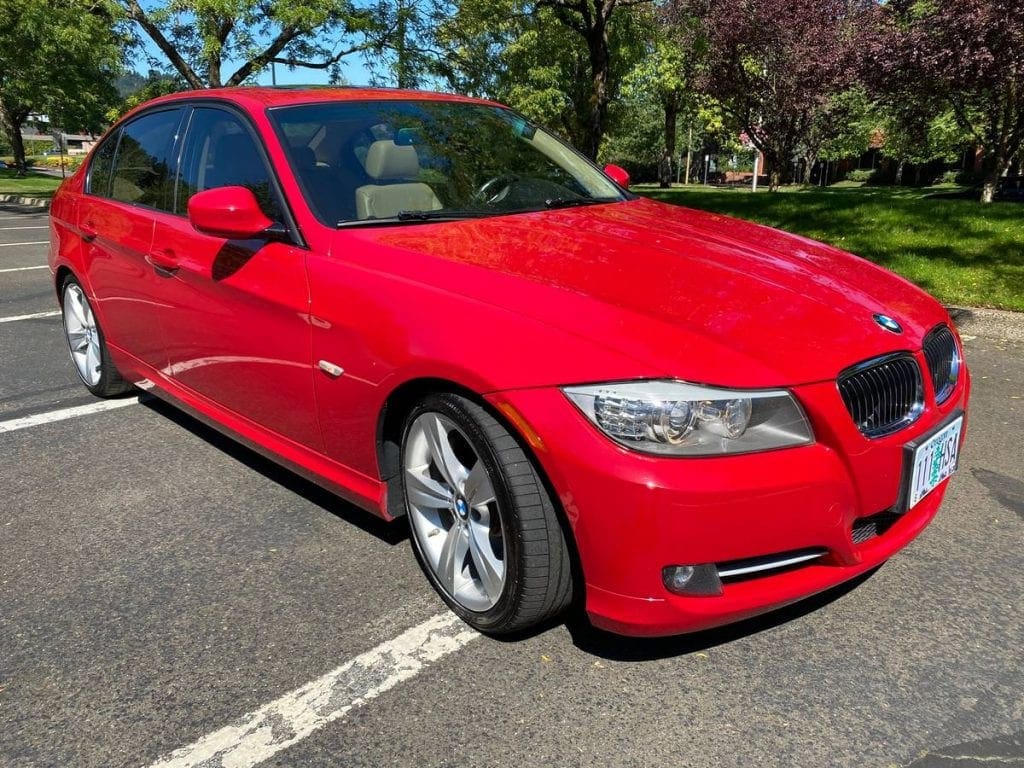 Finalyear E90 BMW 335i with 6speed Manual Klipnik