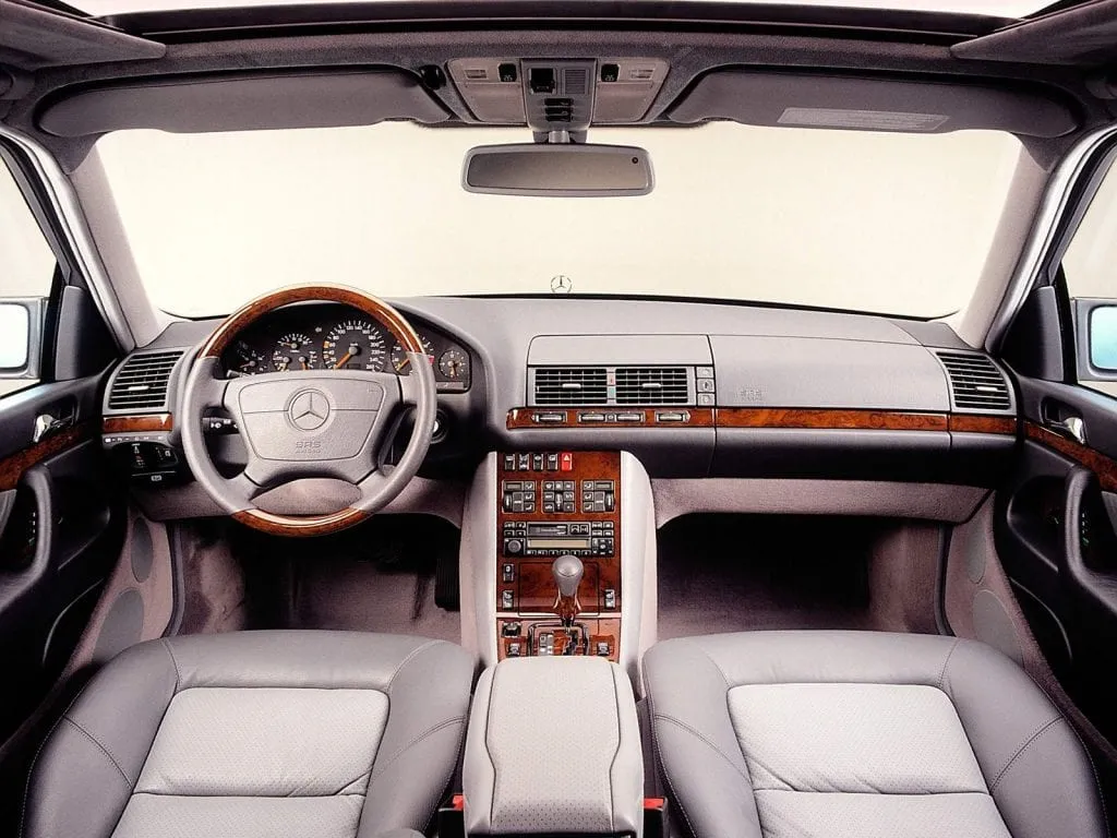 Mercedes-Benz W140 interior